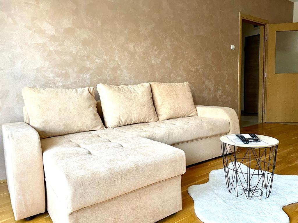 Naki Apartmani Podgorica Eksteriør billede