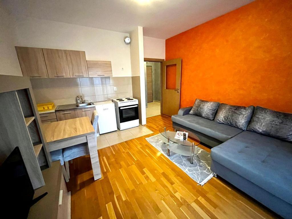 Naki Apartmani Podgorica Eksteriør billede