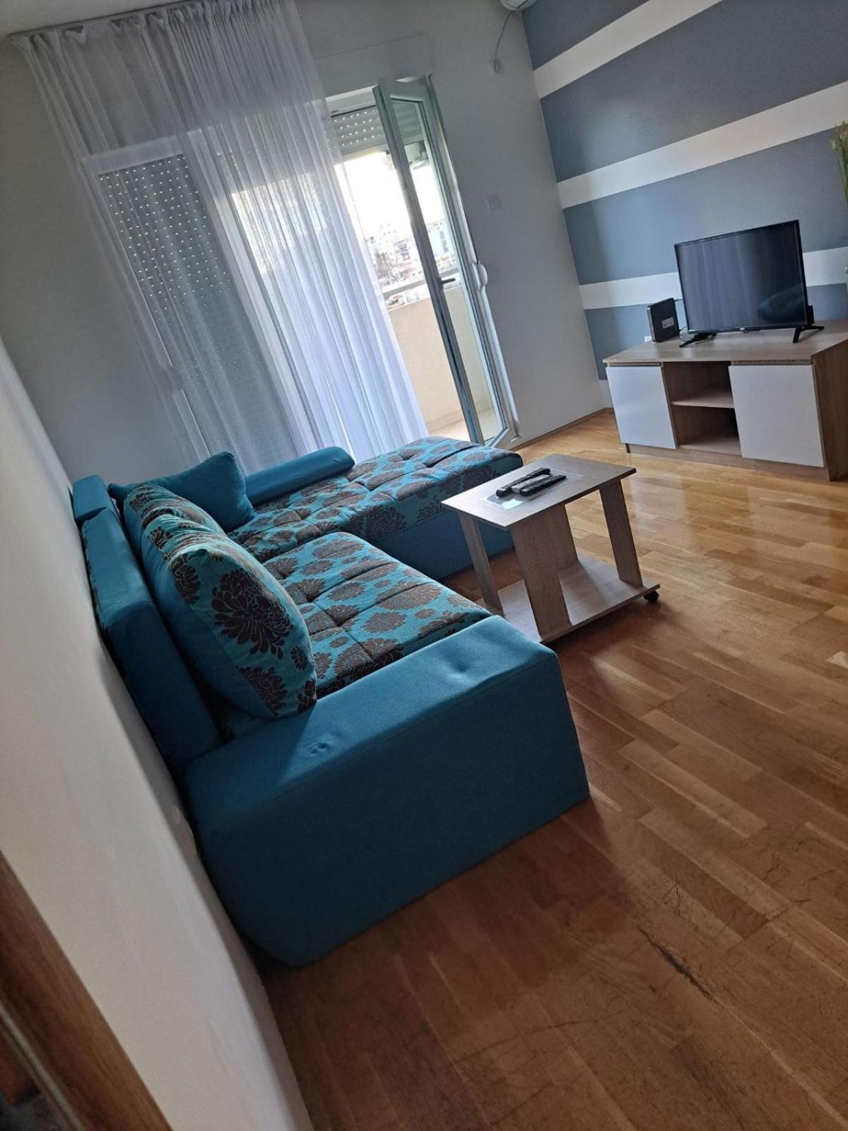 Naki Apartmani Podgorica Værelse billede