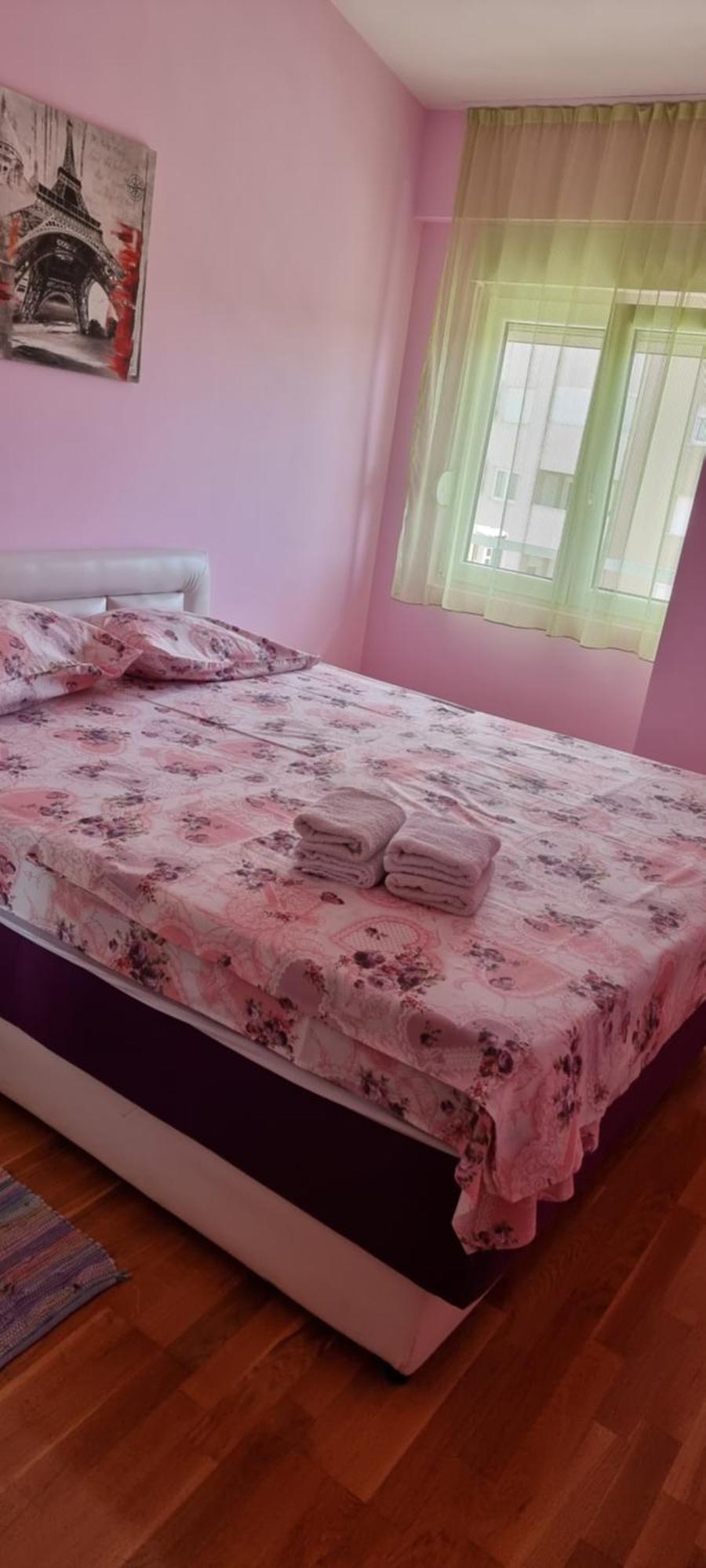 Naki Apartmani Podgorica Værelse billede